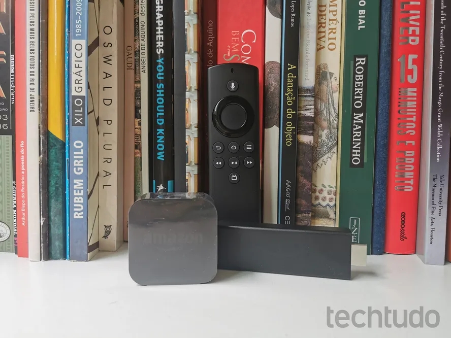 Cover image for Fire TV Stick Lite em Review: testamos o dongle da Amazon com Alexa